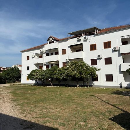 Casa Trussardi Lägenhet Pirovac Exteriör bild